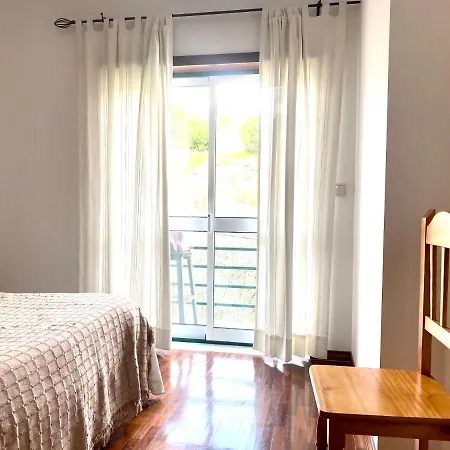 Brick Ocean Apartment *
